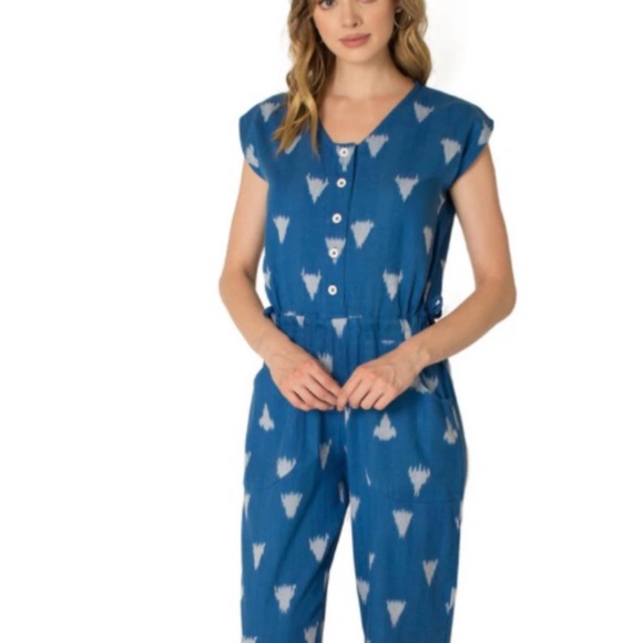 NWT- Passion Lilie Blue & White Ikat Print Cap Sleeve Jumpsuit - Picture 1 of 6